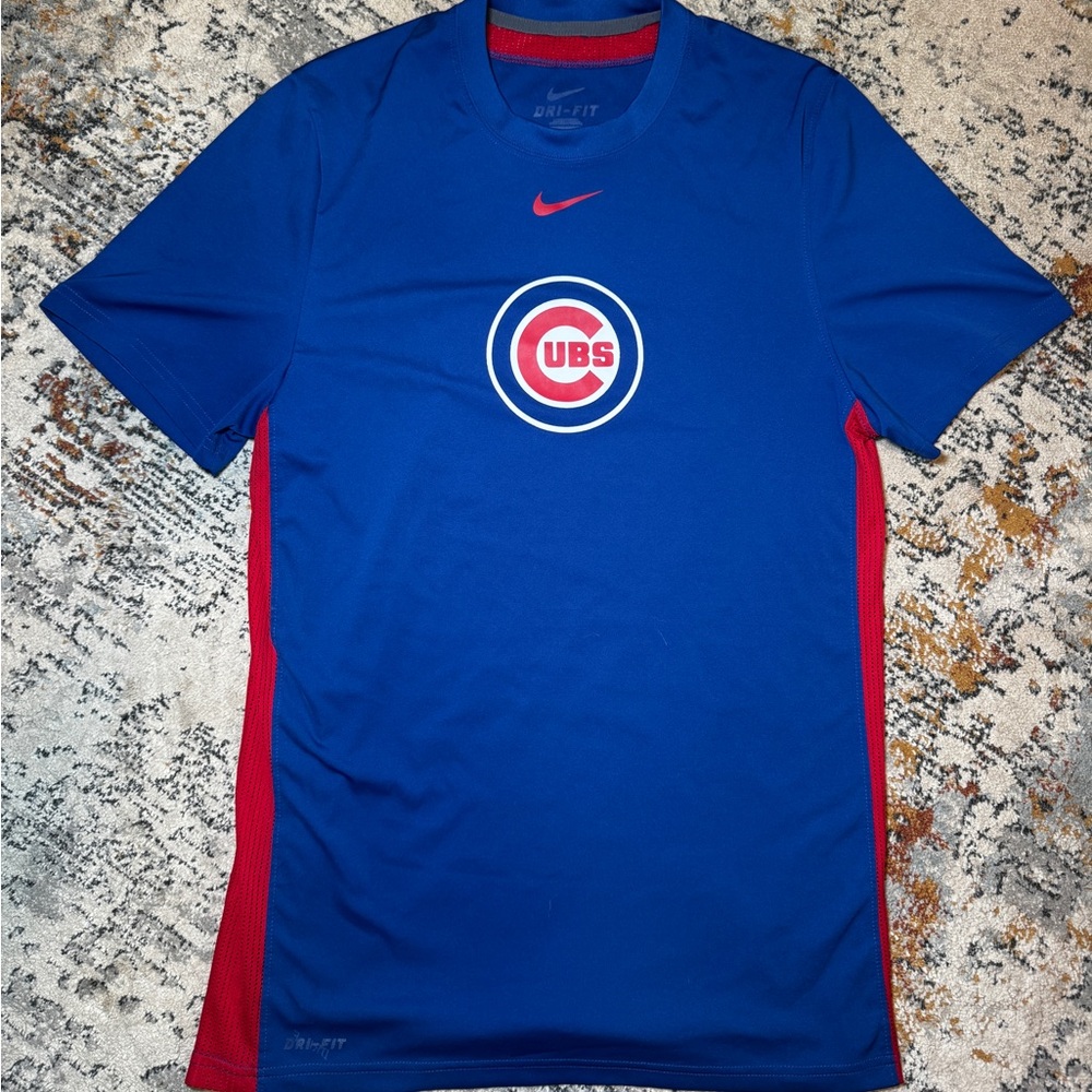 Nike Dri-Fit Chicago Cubs Athletic Shirt (Size L)